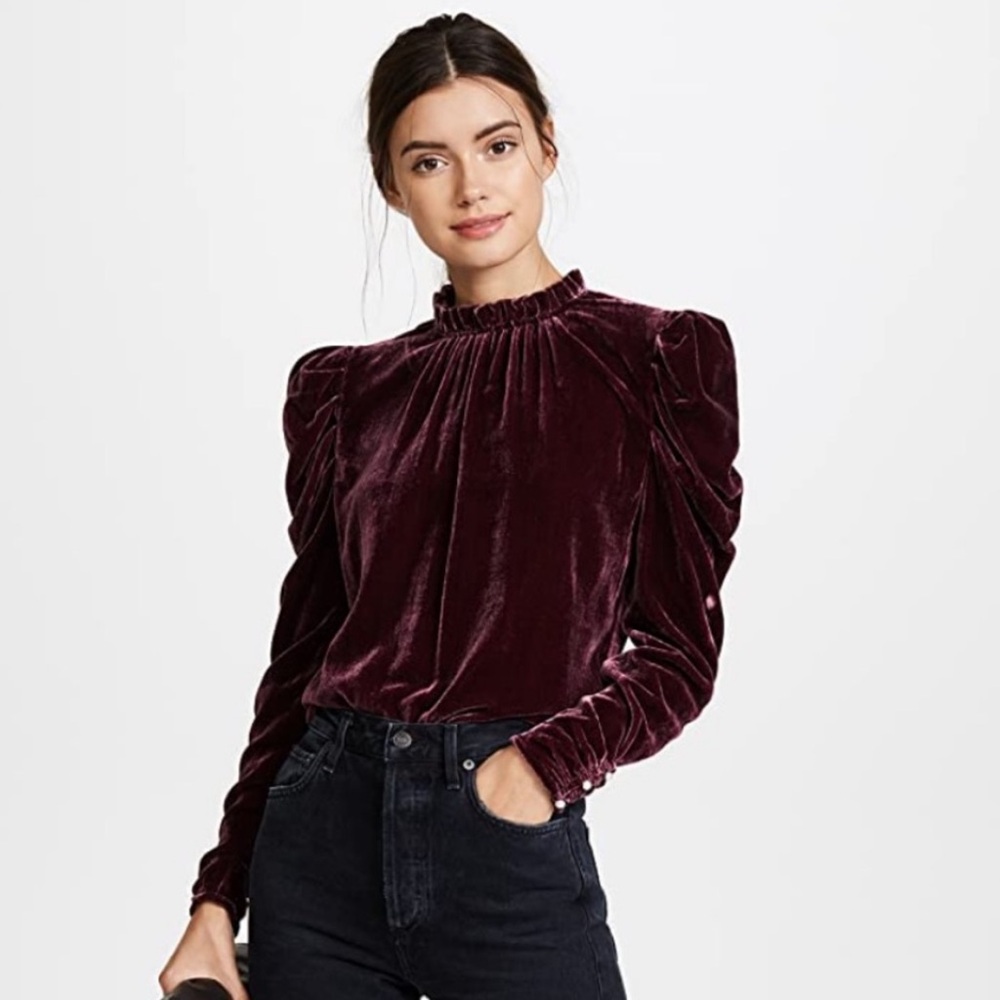 Wayf Erika Velvet Top